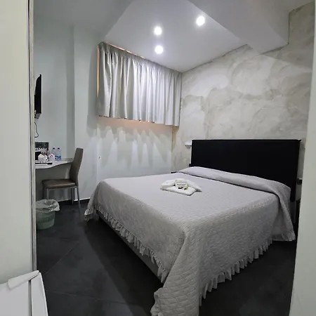 Nazionale Dream בית הארחה 4*