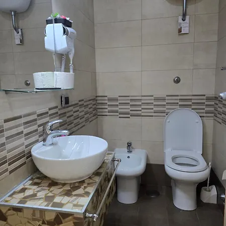 בית הארחה Nazionale Dream נאפולי