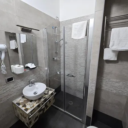 Nazionale Dream בית הארחה 4*